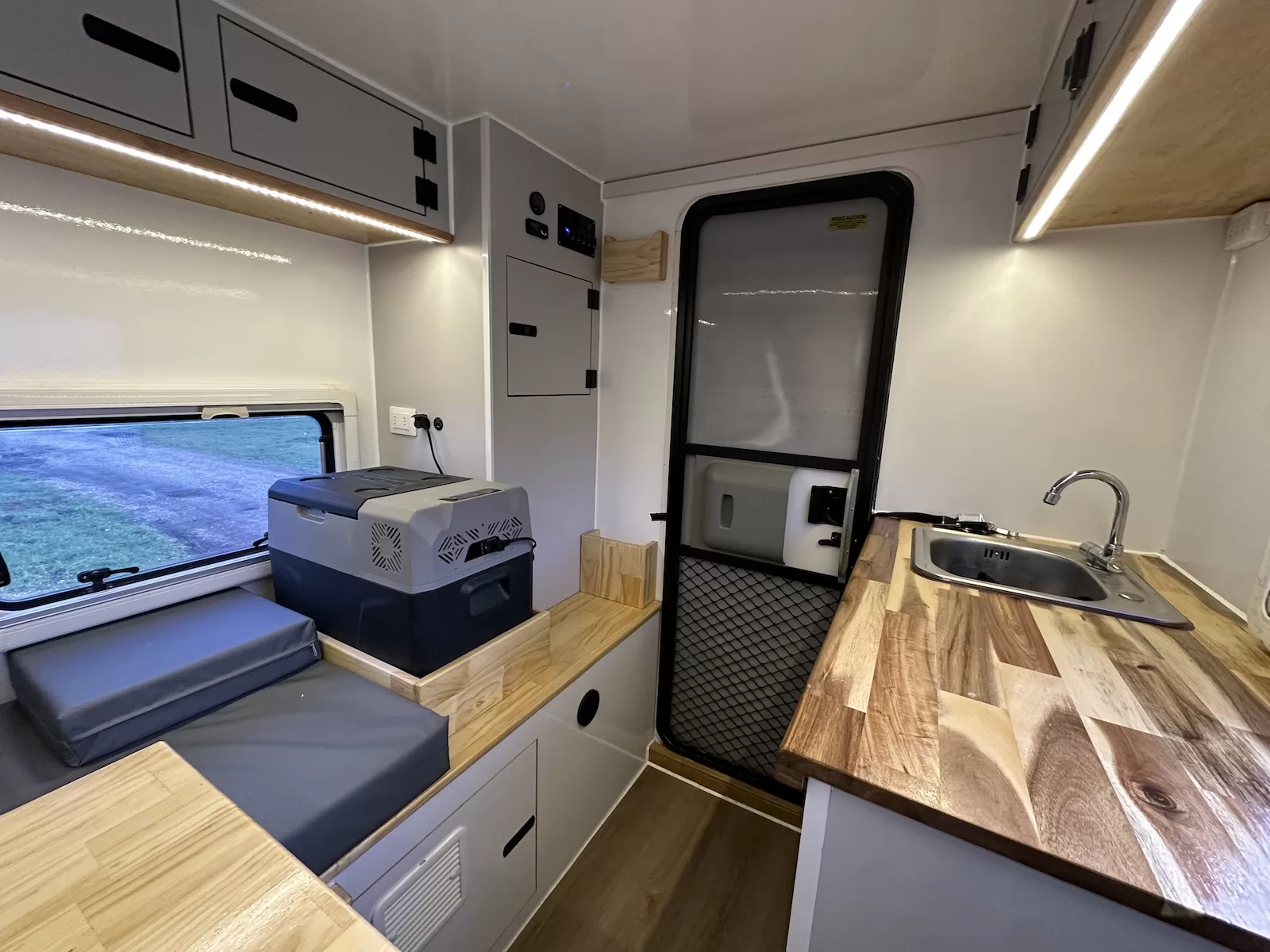 Kitchen, fridge and rear door
